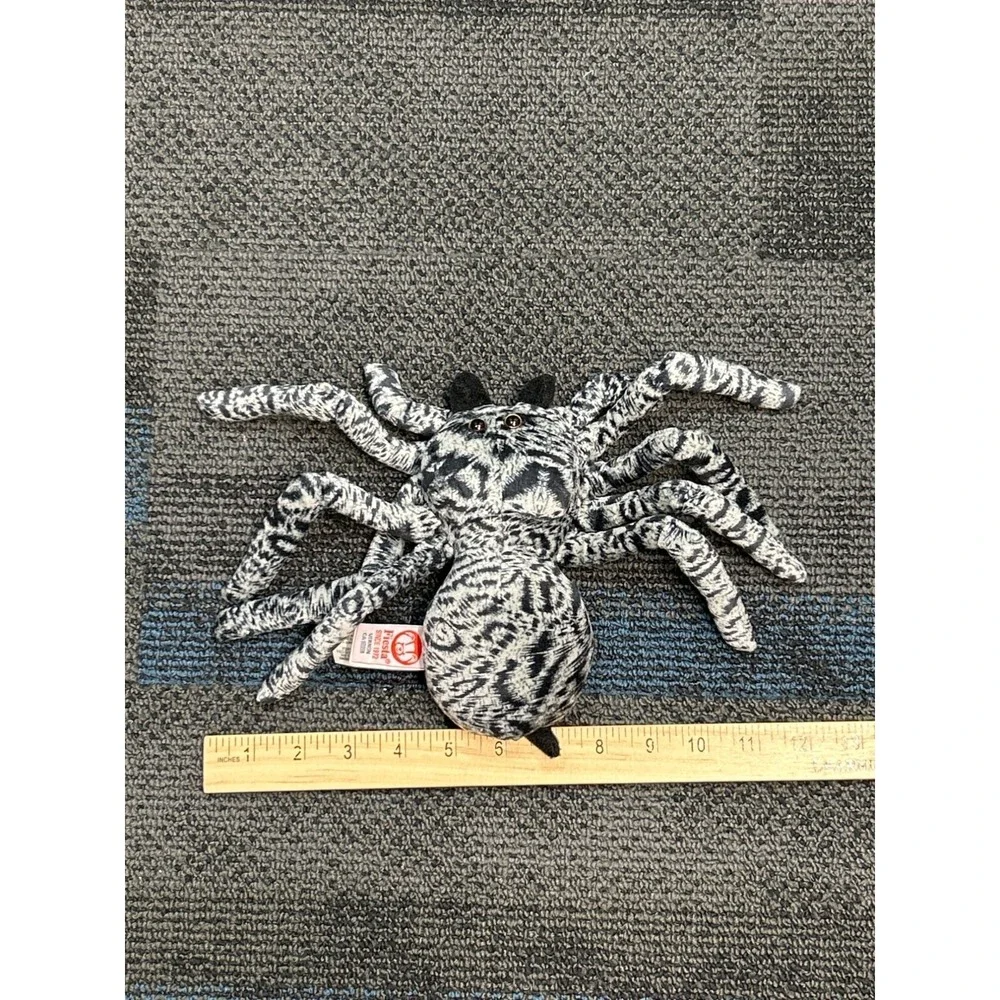 Fiesta‎ Tarantula Spider 9